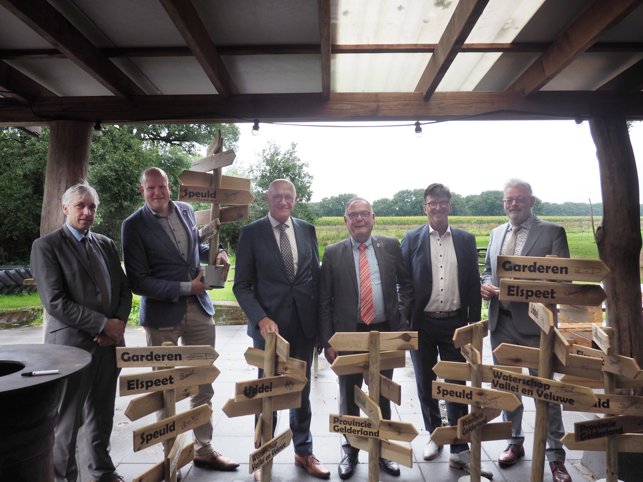 Bestuurders zetten handtekening onder samenwerking voor toekomst GEUS