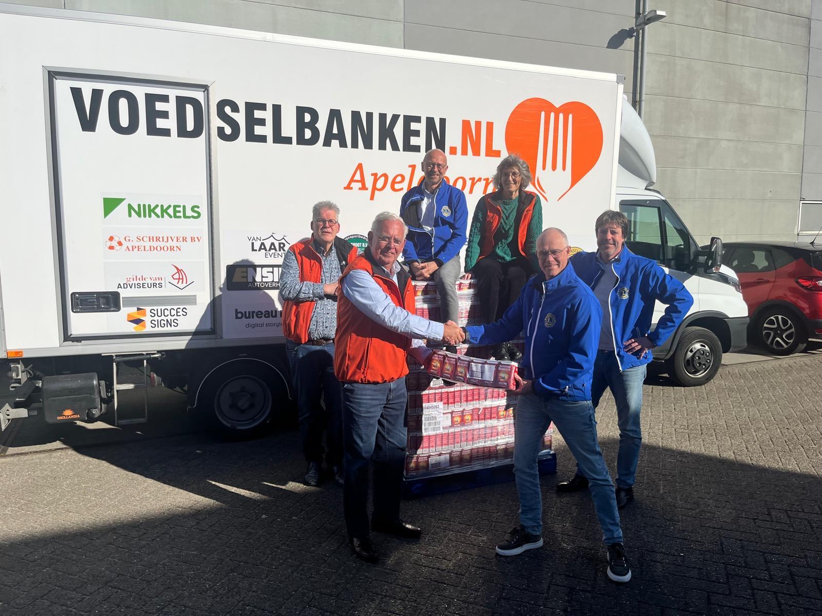Inzamelingsactie waardepunten levert 2.752 pakken koffie op voor Voedselbank Apeldoorn